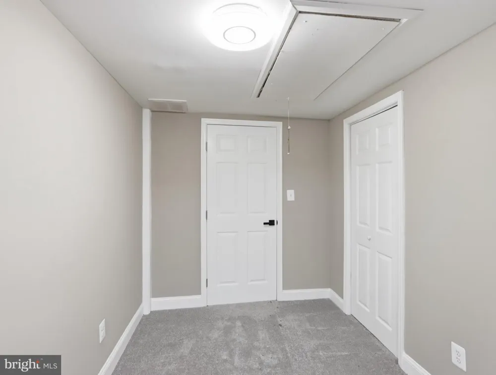 42 WINTERS LANE Baltimore, MD 21228