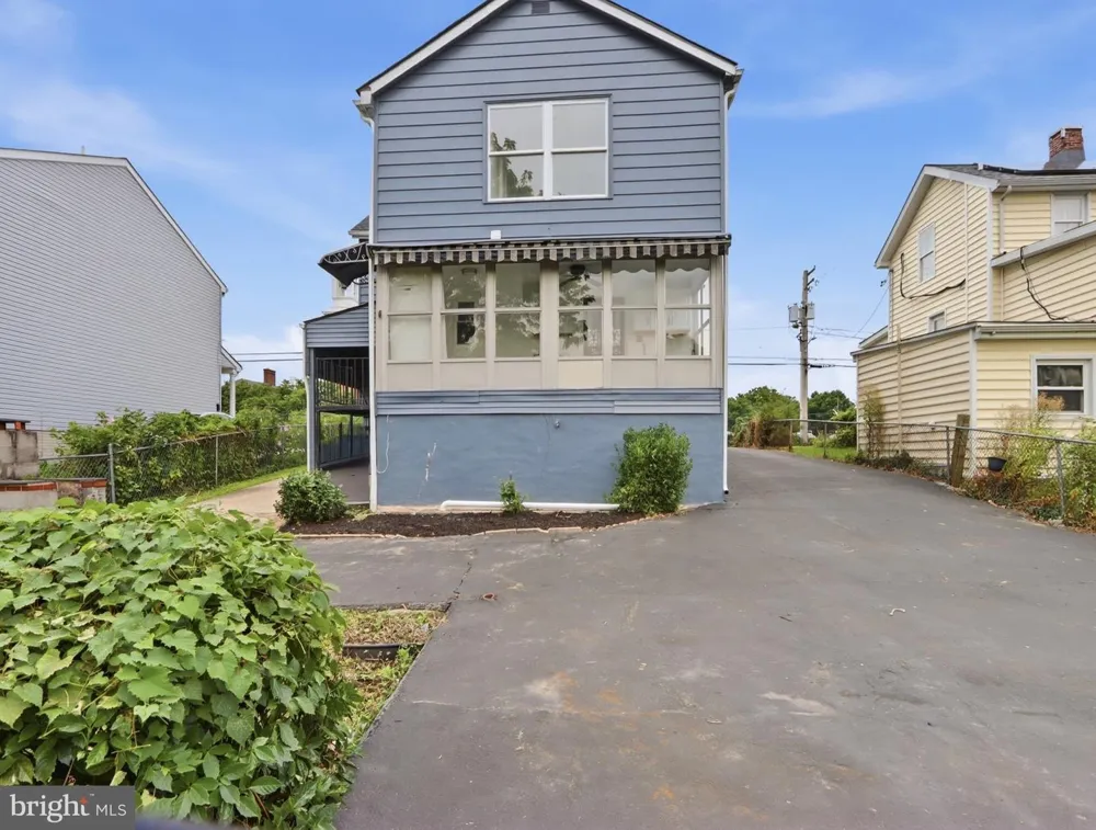 42 WINTERS LANE Baltimore, MD 21228