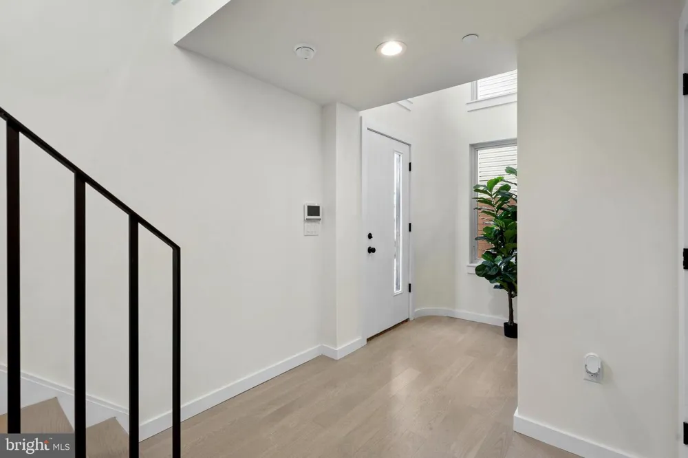 616 BRENNA WALK Philadelphia, PA 19123