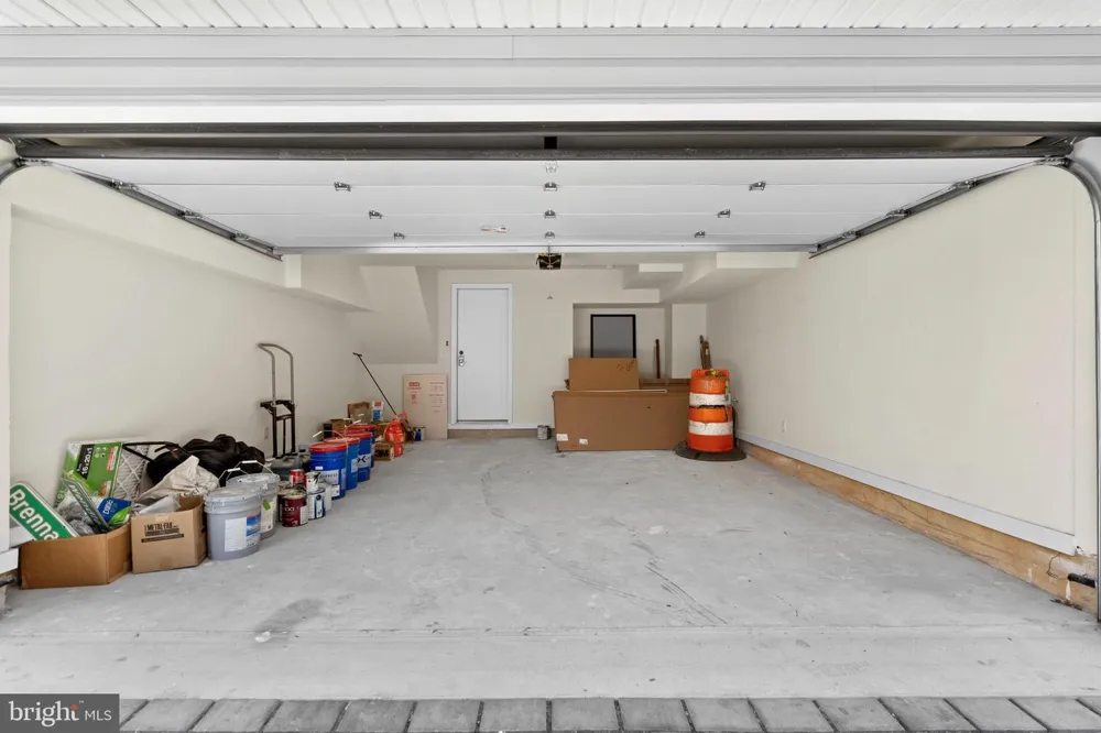 616 BRENNA WALK Philadelphia, PA 19123
