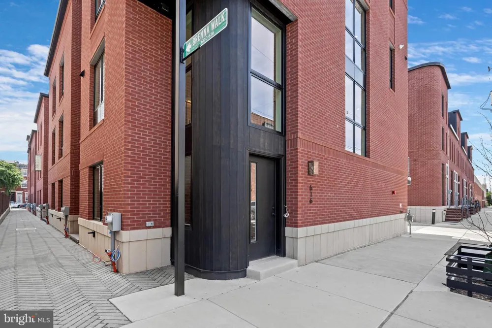 616 BRENNA WALK Philadelphia, PA 19123