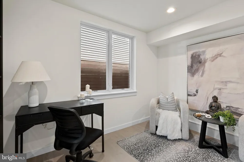 616 BRENNA WALK Philadelphia, PA 19123