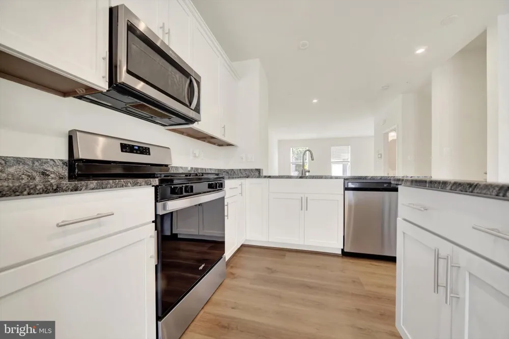 7819 WOLF RUN LANE Severn, MD 21144