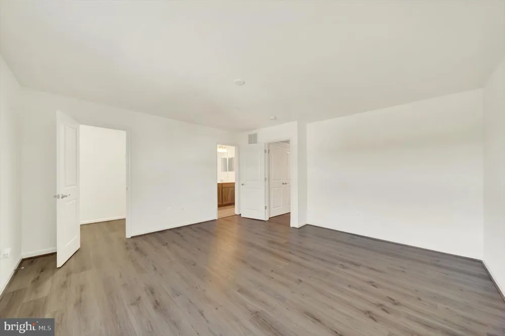 7819 WOLF RUN LANE Severn, MD 21144