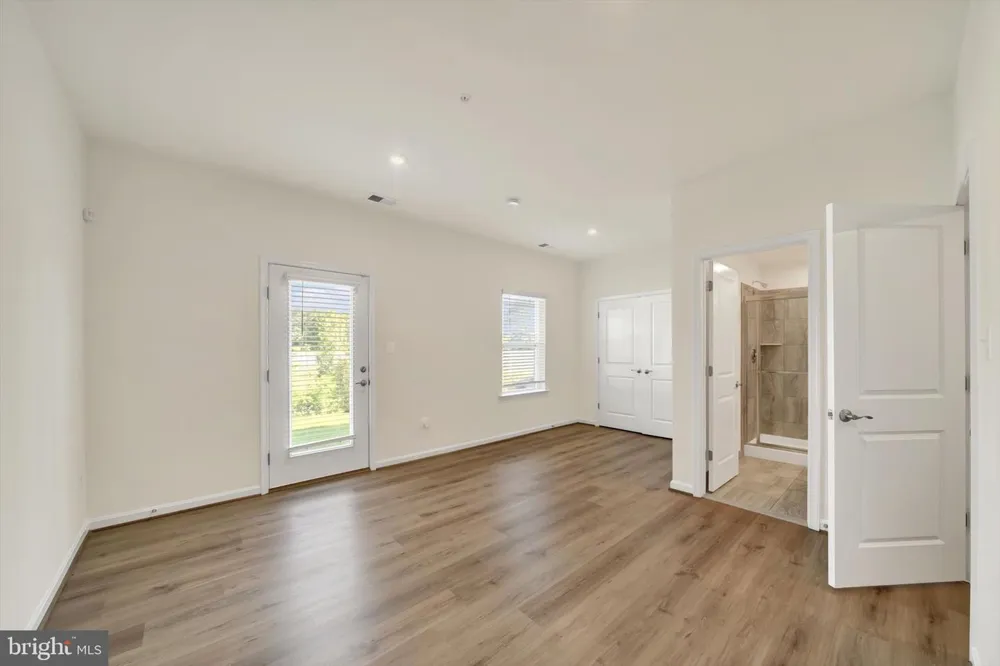 7819 WOLF RUN LANE Severn, MD 21144