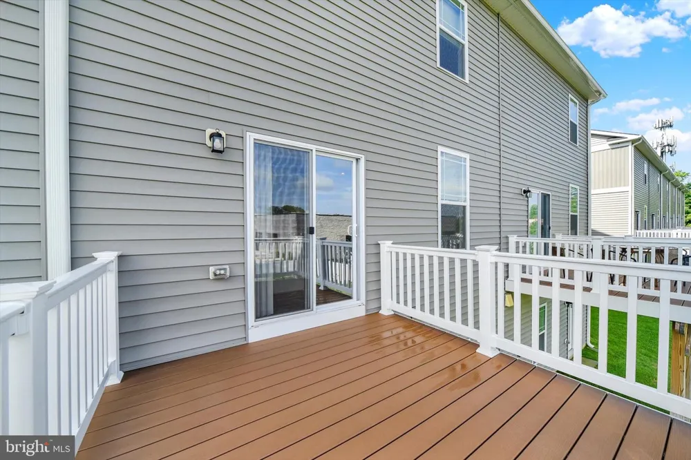 7819 WOLF RUN LANE Severn, MD 21144