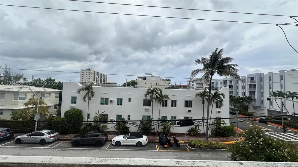 7646 Abbott Ave #3 Miami Beach, FL 33141