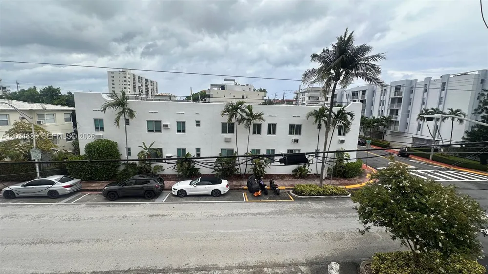 7646 Abbott Ave #3 Miami Beach, FL 33141
