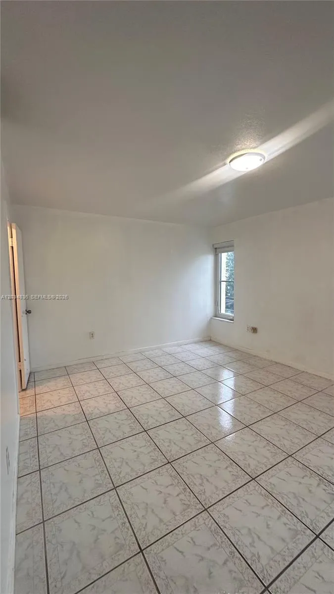 7646 Abbott Ave #3 Miami Beach, FL 33141