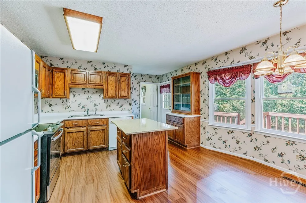 28 Springlake Estates Crawford, GA 30630