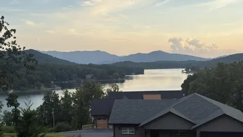 7 Mountain Breezes Drive