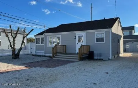 112 Kerr Avenue