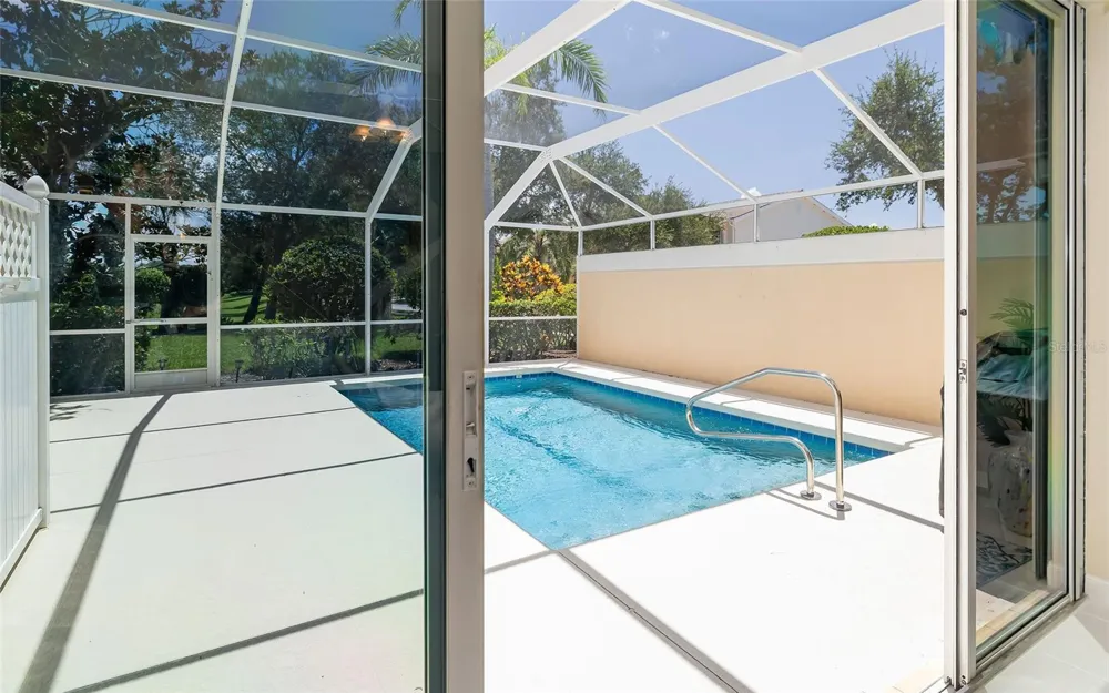 7596 ANDORA DRIVE Sarasota, FL 34238