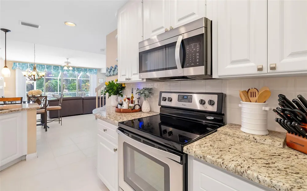 7596 ANDORA DRIVE Sarasota, FL 34238