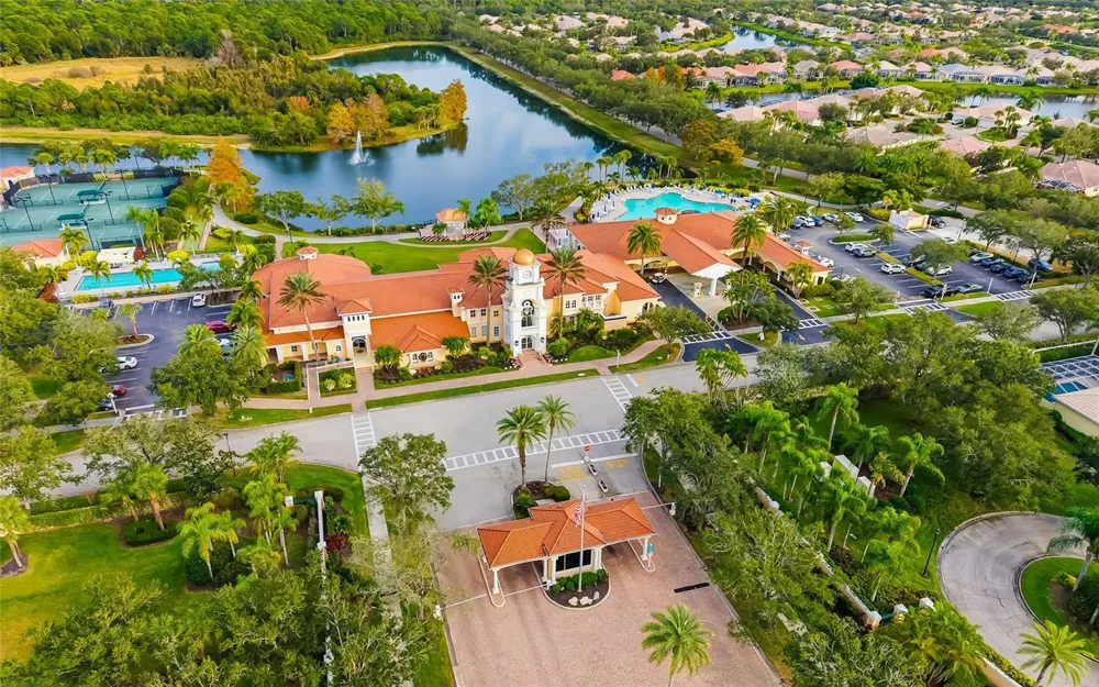 7596 ANDORA DRIVE Sarasota, FL 34238