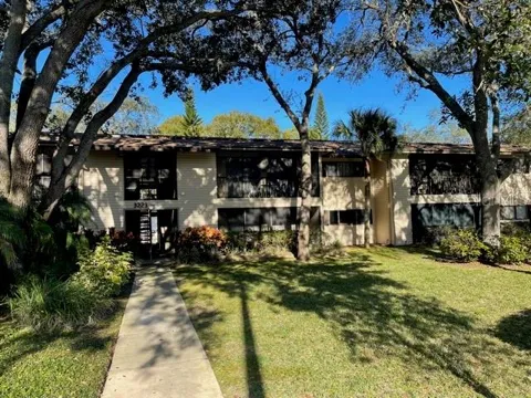 3223 FOX CHASE CIRCLE #203