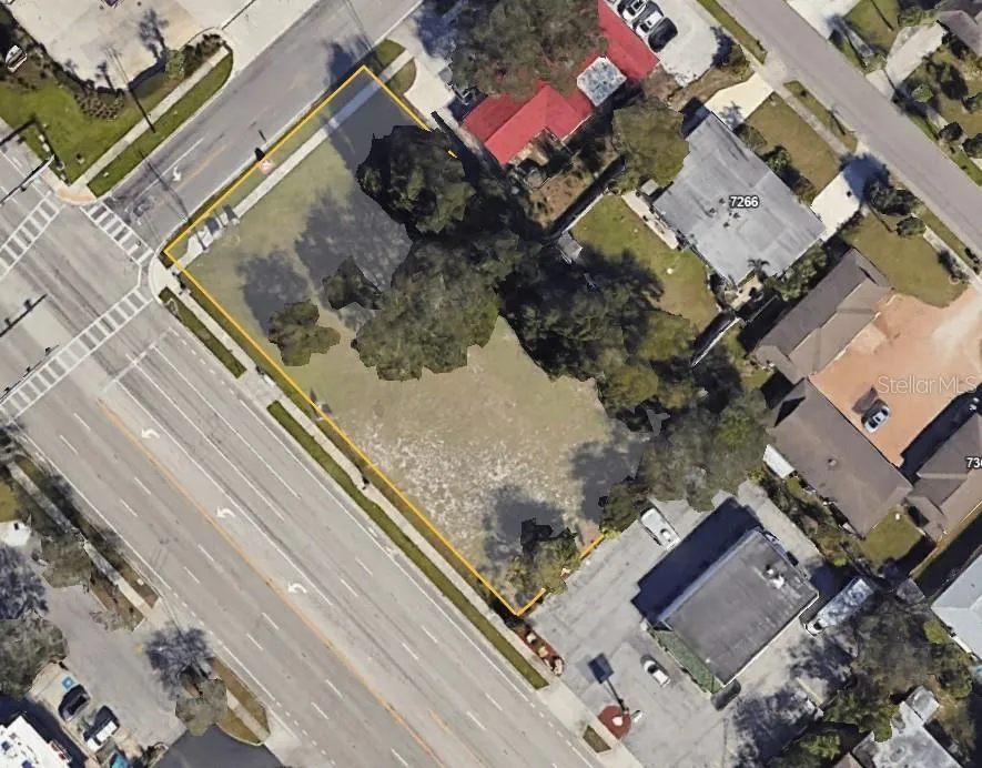 7309 TAMIAMI TRAIL Sarasota, FL 34243