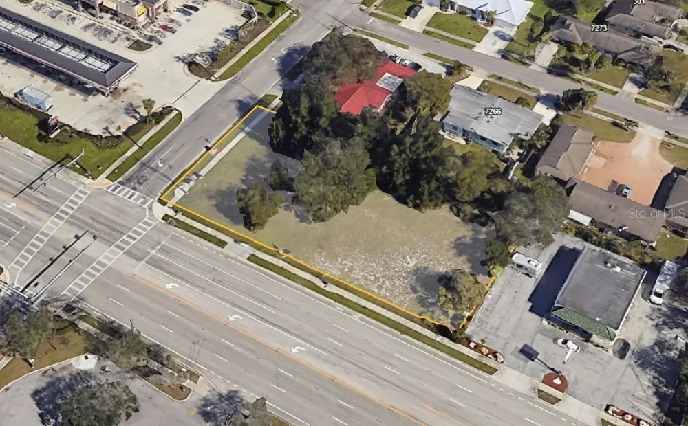 7309 TAMIAMI TRAIL Sarasota, FL 34243