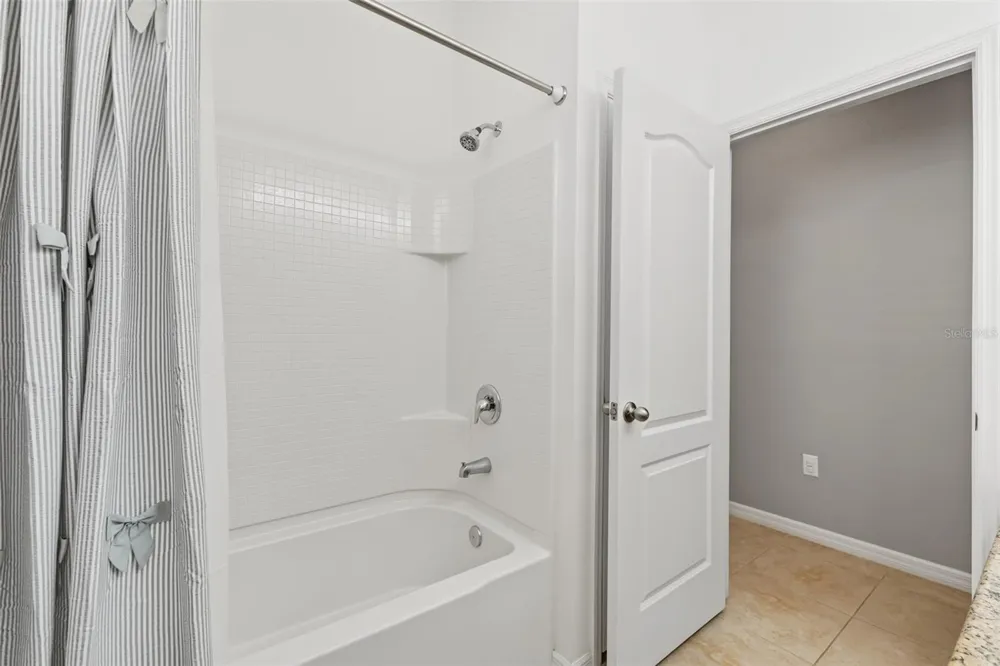 33067 WINDELSTRAW DRIVE Wesley Chapel, FL 33545