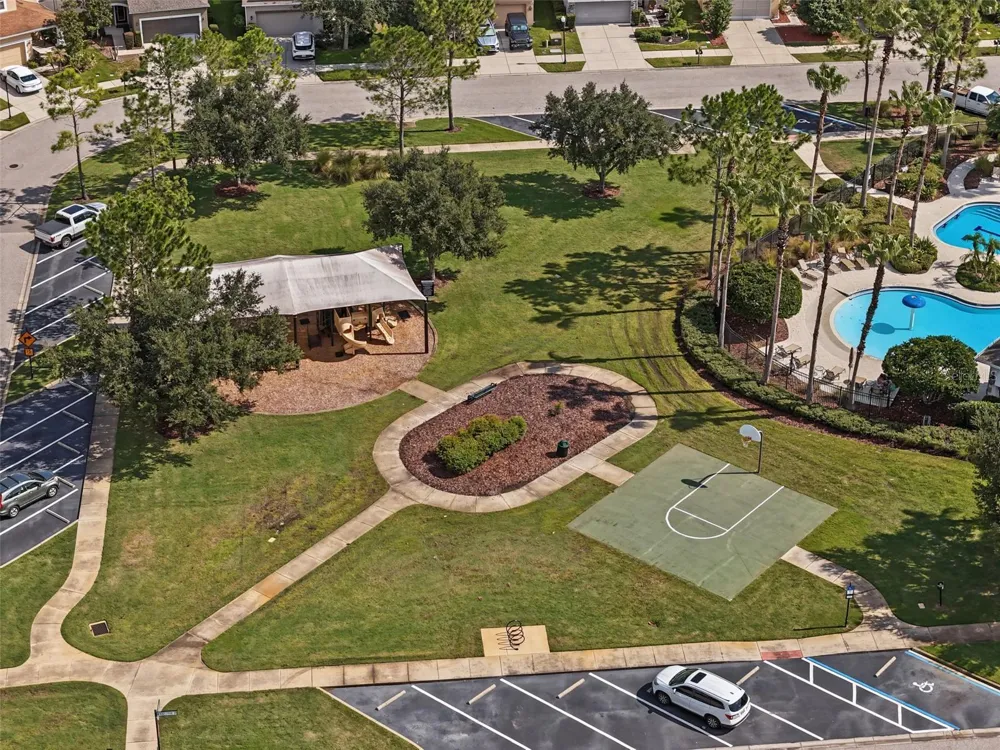 33067 WINDELSTRAW DRIVE Wesley Chapel, FL 33545