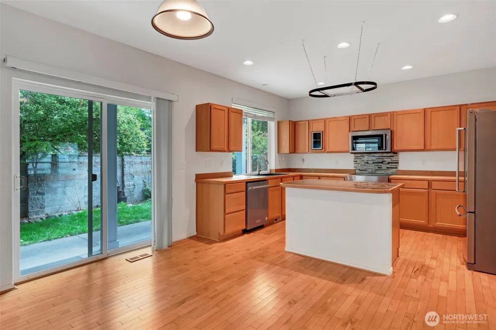 5918 Elizabeth Avenue SE Auburn, WA 98092