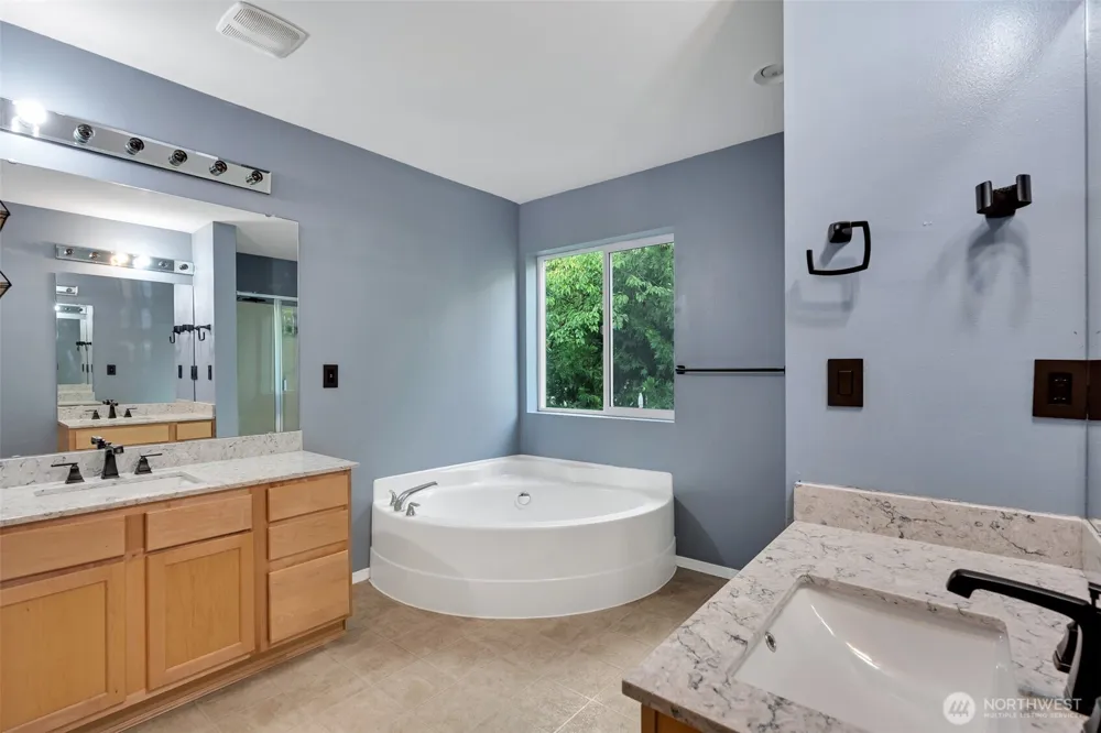 5918 Elizabeth Avenue SE Auburn, WA 98092