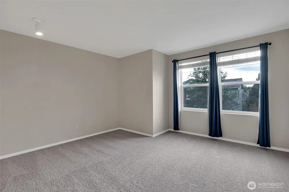 5918 Elizabeth Avenue SE Auburn, WA 98092
