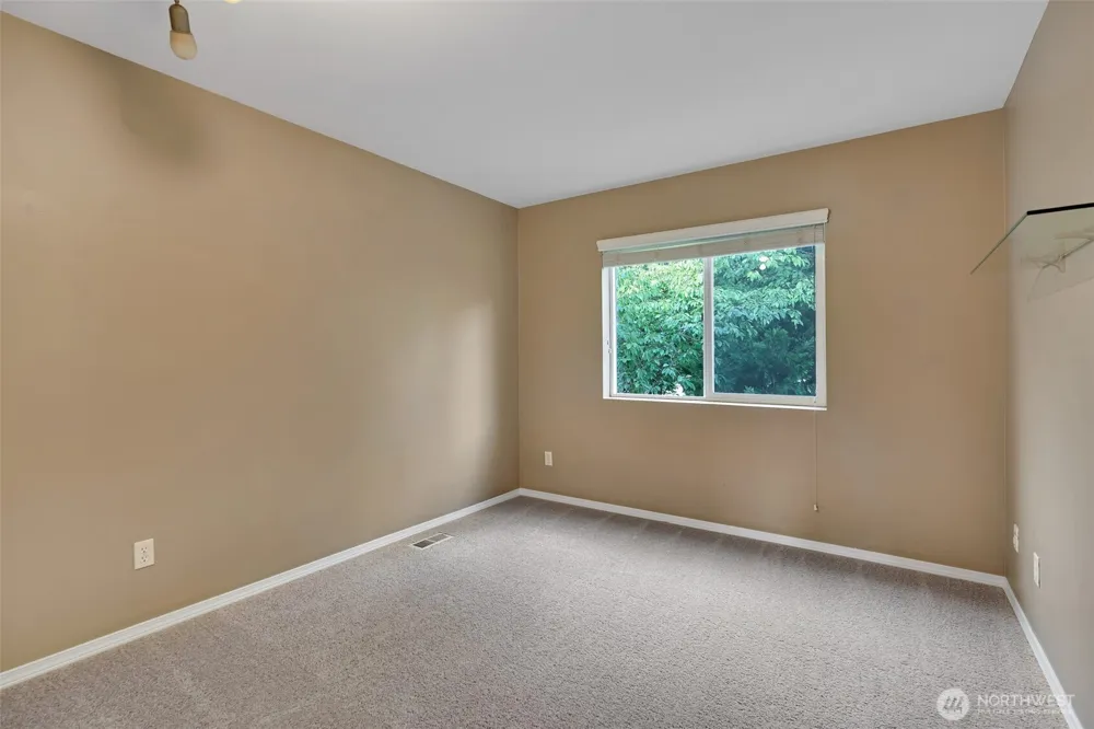 5918 Elizabeth Avenue SE Auburn, WA 98092