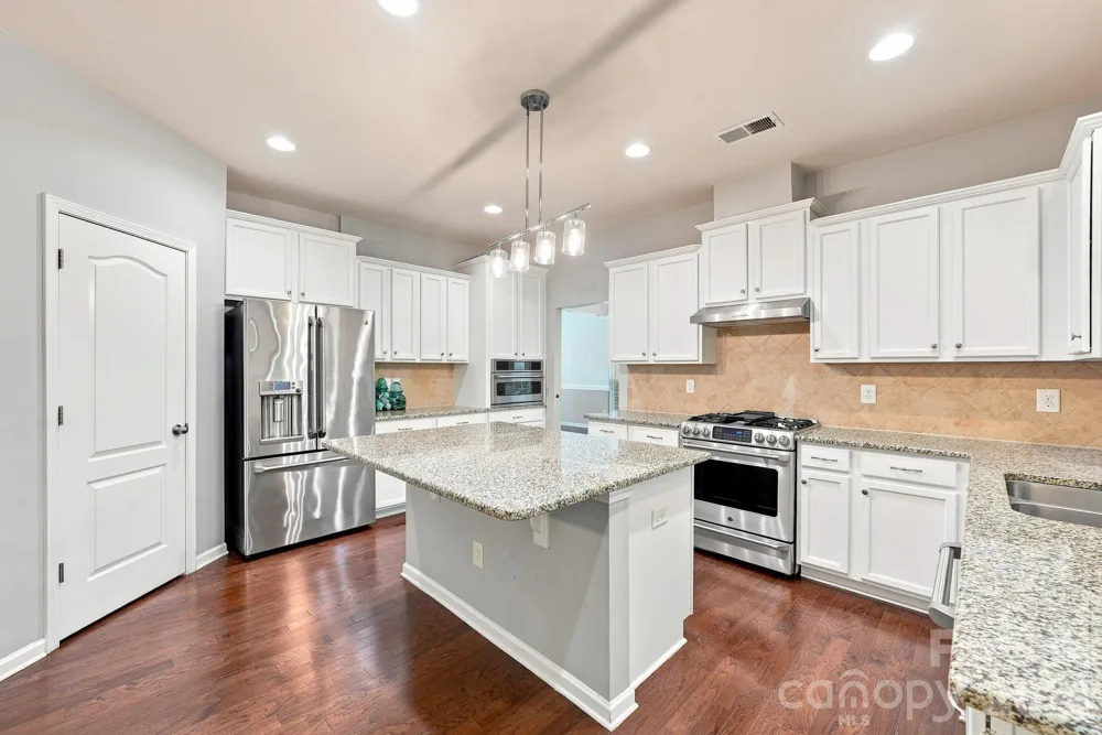4852 Pepper Drive Harrisburg, NC 28075