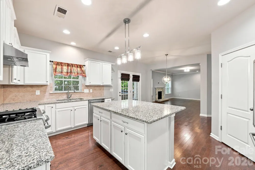 4852 Pepper Drive Harrisburg, NC 28075