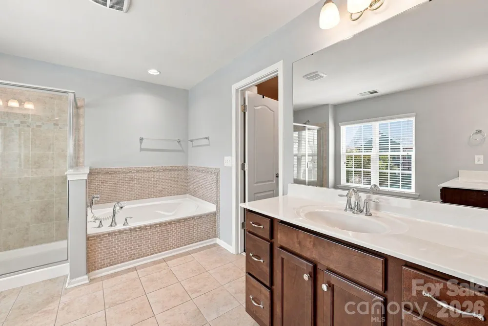 4852 Pepper Drive Harrisburg, NC 28075