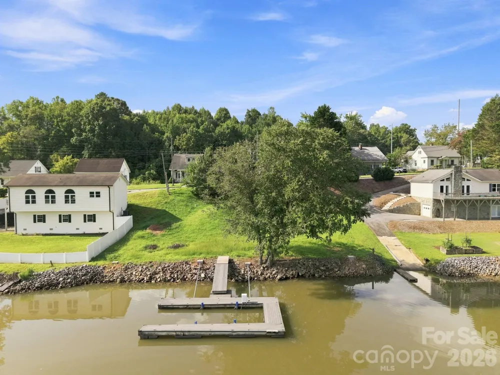 207 Catawba Avenue Hickory, NC 28601
