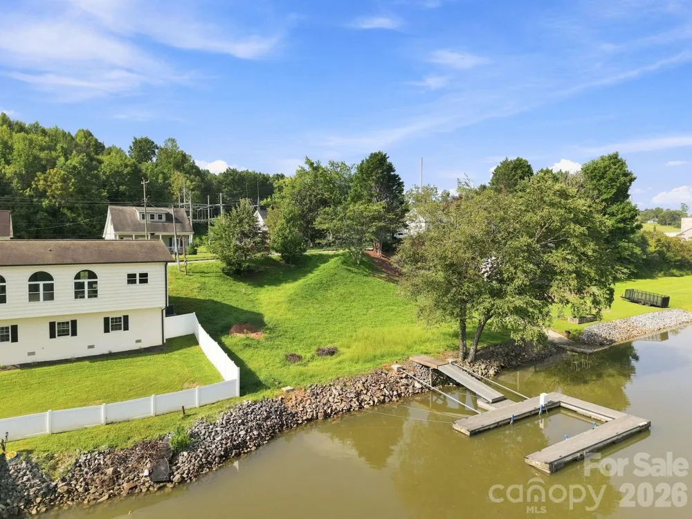 207 Catawba Avenue Hickory, NC 28601
