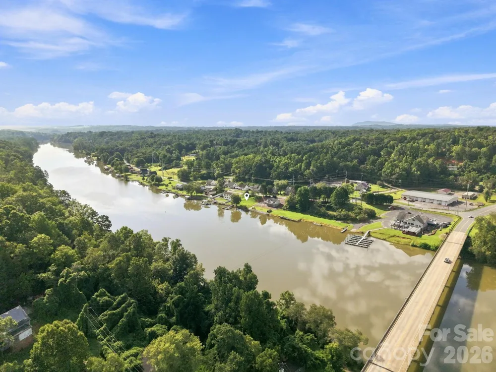 207 Catawba Avenue Hickory, NC 28601