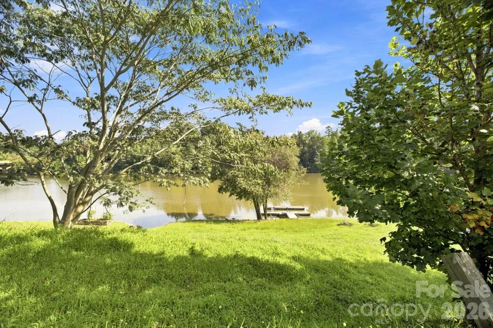 207 Catawba Avenue Hickory, NC 28601