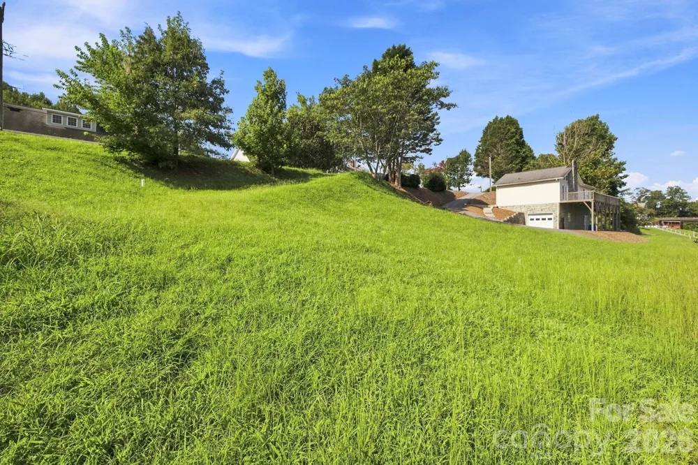 207 Catawba Avenue Hickory, NC 28601