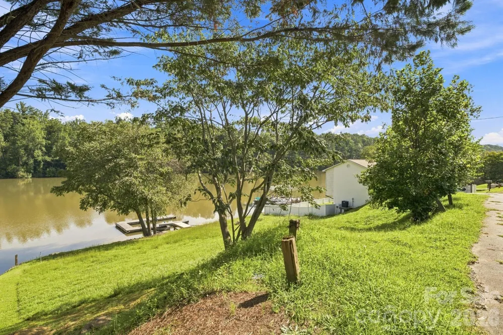 207 Catawba Avenue Hickory, NC 28601