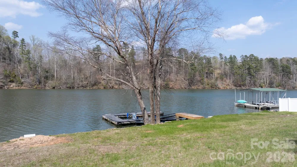 207 Catawba Avenue Hickory, NC 28601