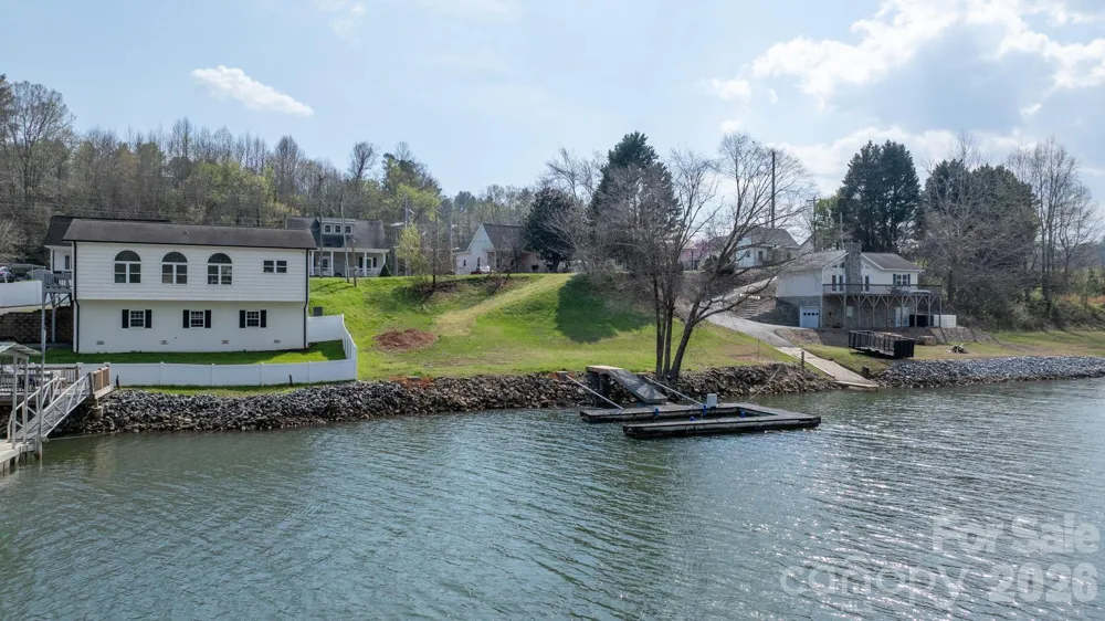207 Catawba Avenue Hickory, NC 28601