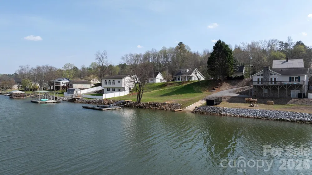 207 Catawba Avenue Hickory, NC 28601