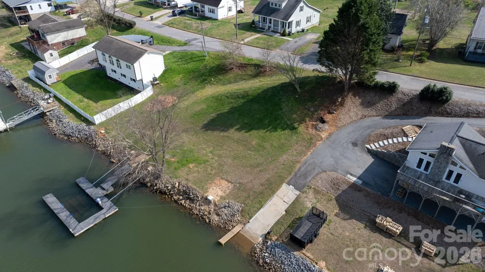 207 Catawba Avenue Hickory, NC 28601