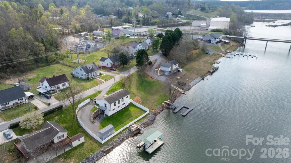 207 Catawba Avenue Hickory, NC 28601