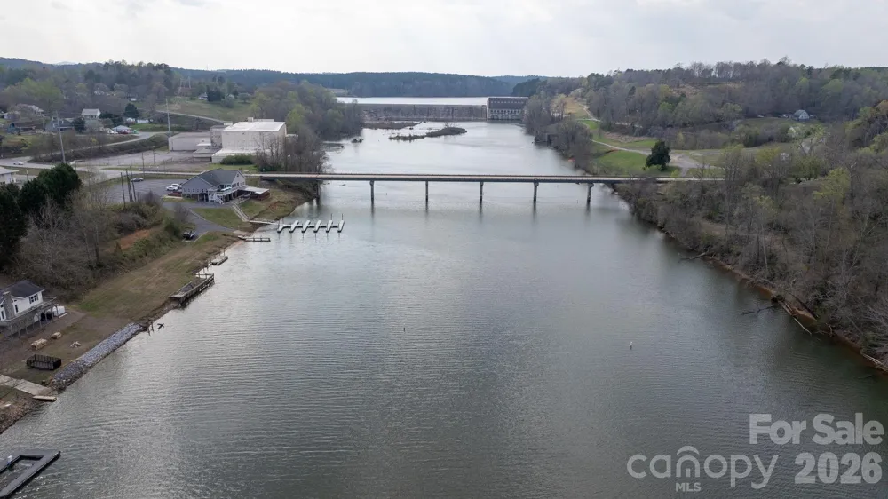 207 Catawba Avenue Hickory, NC 28601