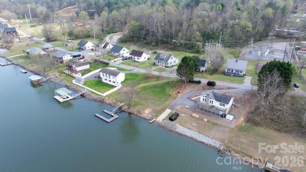 207 Catawba Avenue Hickory, NC 28601