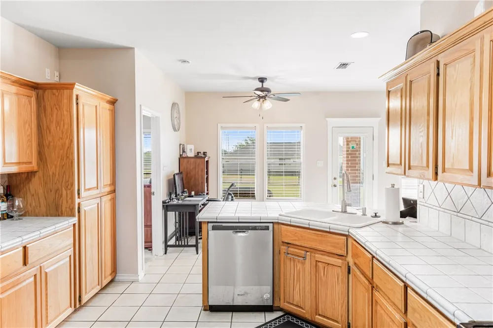 396 House Avenue Sandia, TX 78383