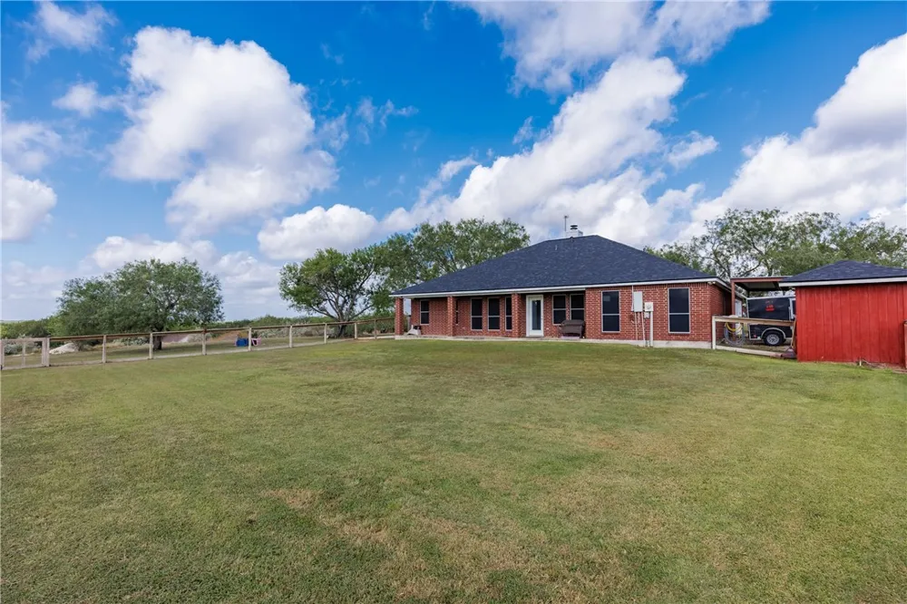 396 House Avenue Sandia, TX 78383