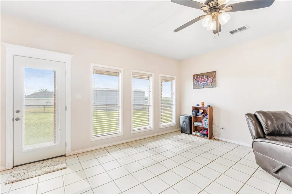396 House Avenue Sandia, TX 78383