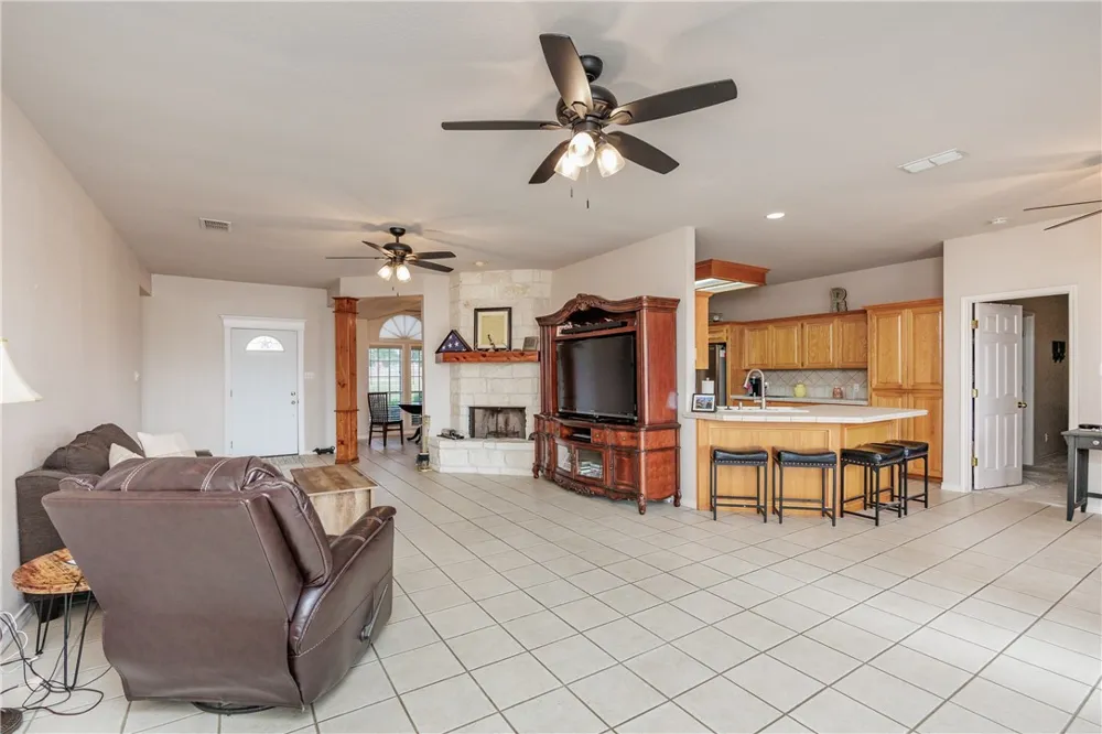 396 House Avenue Sandia, TX 78383