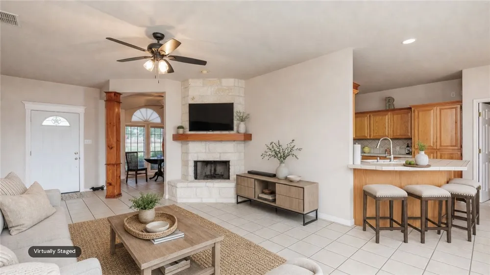 396 House Avenue Sandia, TX 78383