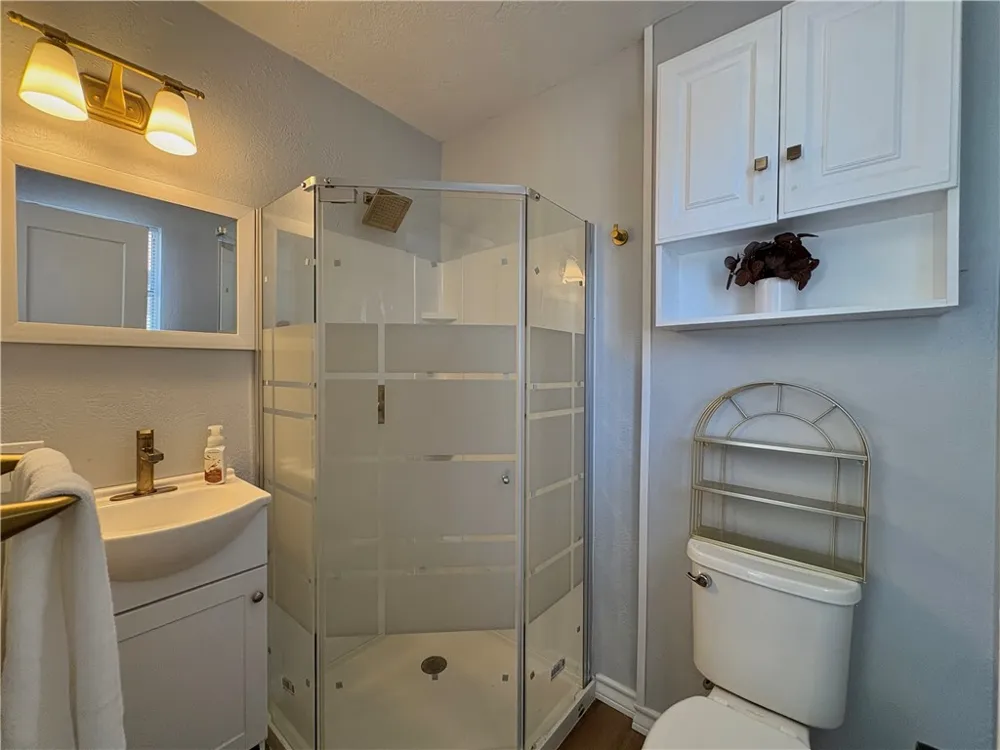 221 Ghent Place Portland, TX 78374